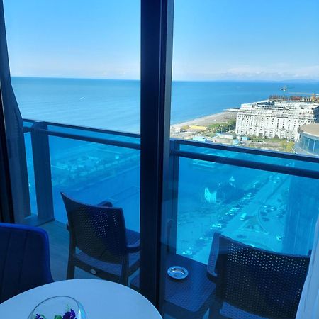 Номера На Высоких Этажах 24,31 Apartment Batumi Room photo