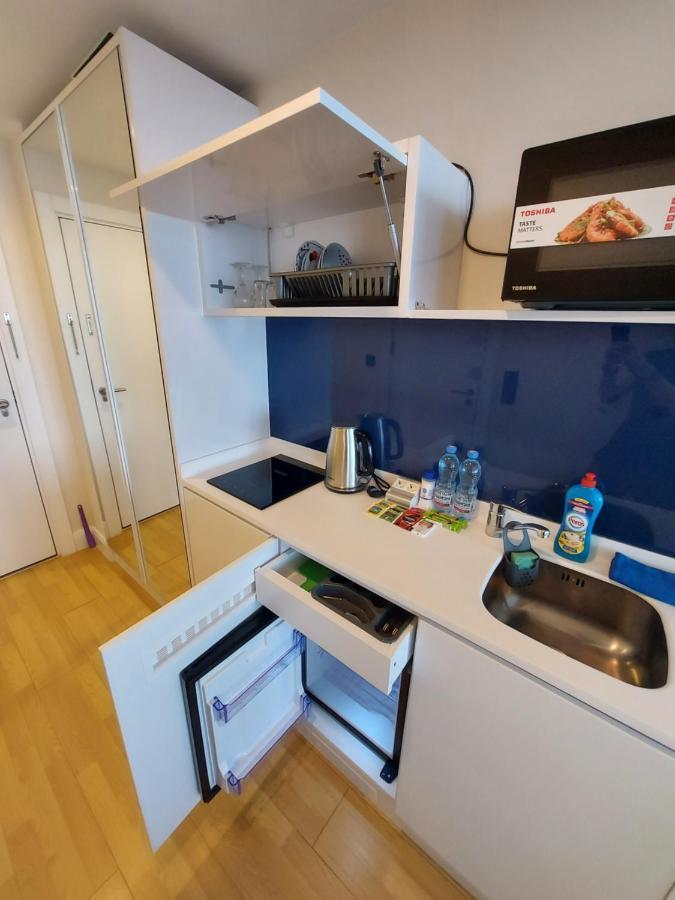Номера На Высоких Этажах 24,31 Apartment Batumi Exterior photo