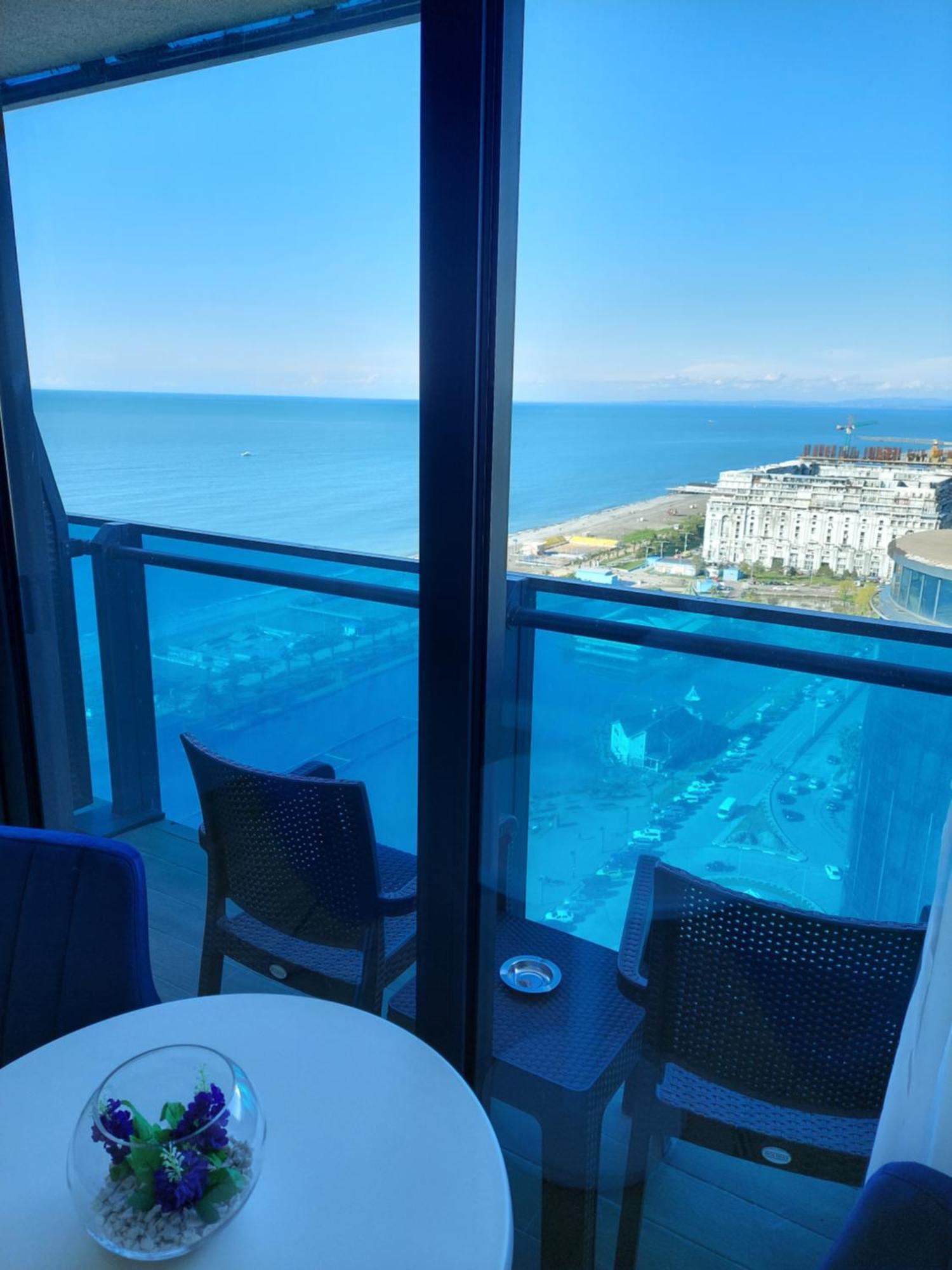 Номера На Высоких Этажах 24,31 Apartment Batumi Room photo